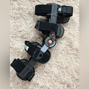 BREG ‘s T Scope Premier Post Op Knee Brace  PDAC L 1833/L1832 Approved